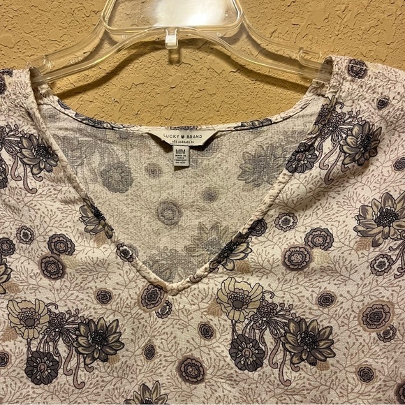 Lucky Brand, Women’s Floral, Crew Neck Top, Size Medium - Picture 2 of 8